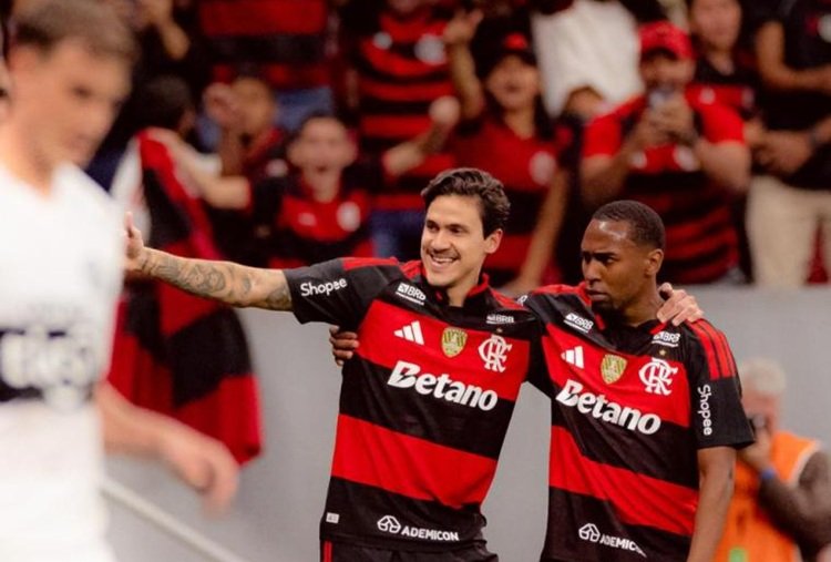 Flamengo vence o Olimpia em Brasília e encerra a intertemporada de forma invicta
