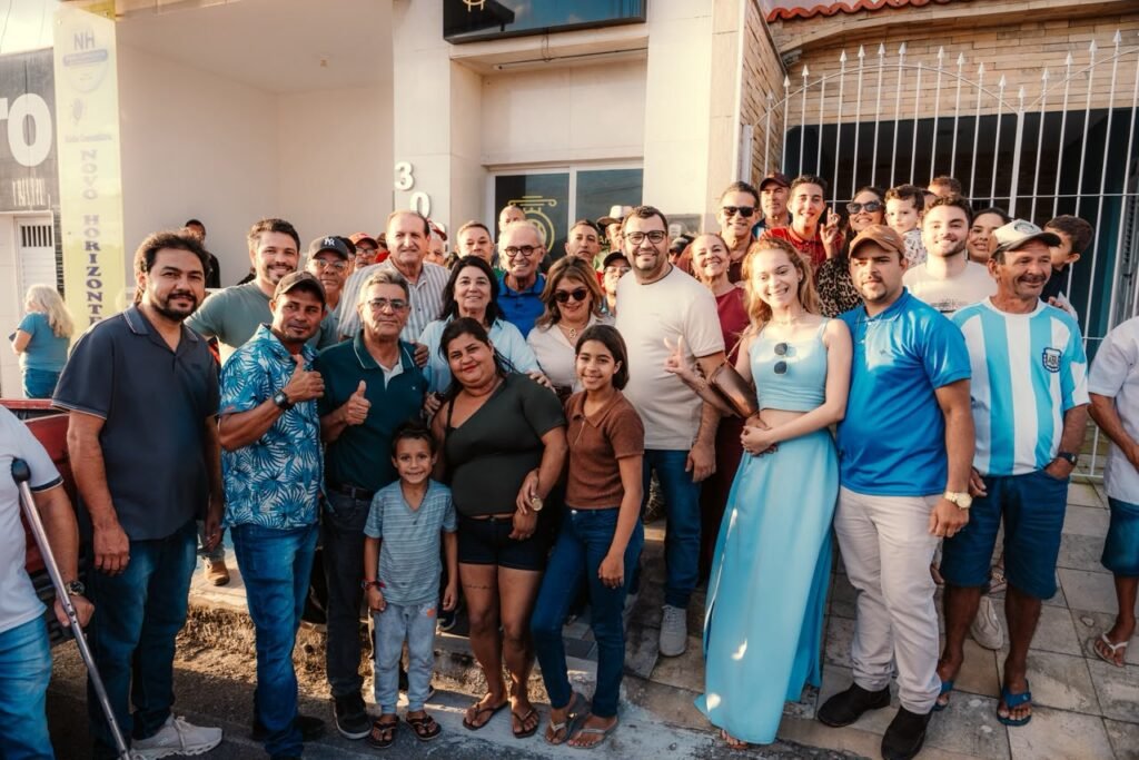 Cícero Lucena se compromete com dessalinização da água em Cacimba de Dentro e apoio ao Super Cross em Cubati