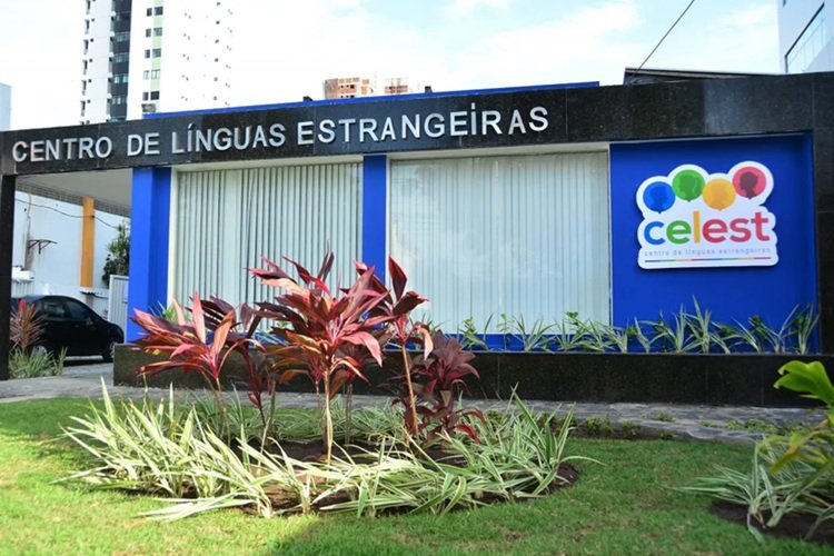 Mais de mil vagas: Celest abre inscrições para o segundo semestre dos cursos de idiomas e Libras neste sábado
