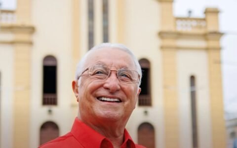 Frei Anastácio desiste de disputar as eleições de 2026 após sofrer sequelas de acidente