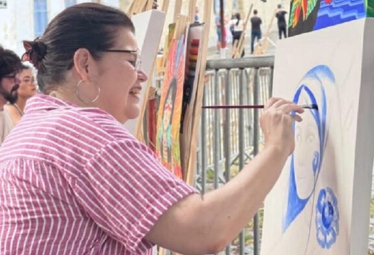 Encontro reúne mais de 30 artistas visuais na Praça São Francisco, no Centro Histórico de João Pessoa