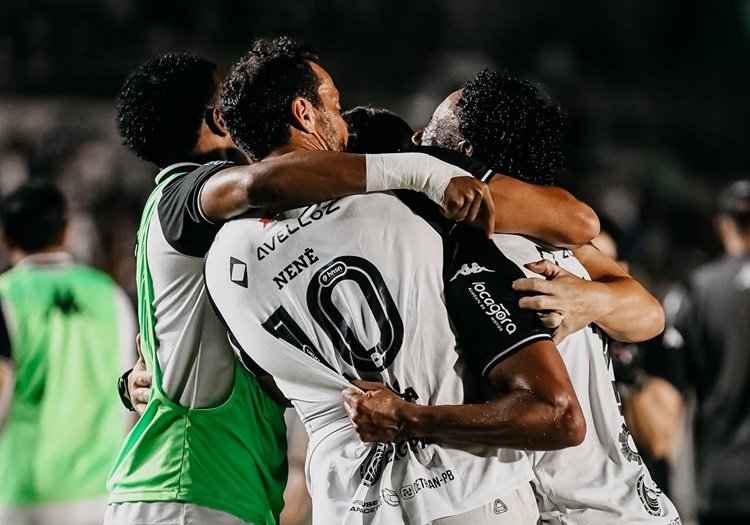 Botafogo-PB vira para cima do Guarani e avança para quadrangular da Série C