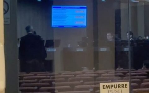 Pedido de vistas adia julgamento do registro da candidatura de Cícero Lucena