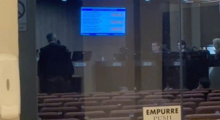 Pedido de vistas adia julgamento do registro da candidatura de Cícero Lucena