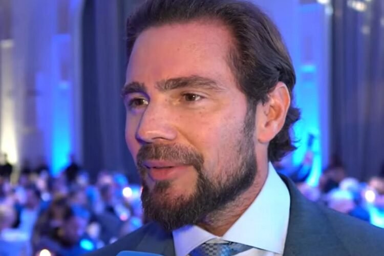 Mendonça tira sigilo, e PF revela pedidos de Vorcaro a Moraes para ‘segurar’ investigações