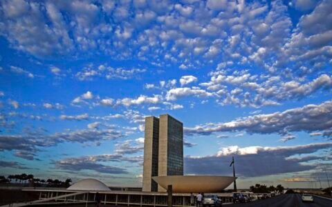 Fim da escala 6×1: proposta é aprovada na CCJ do Senado
